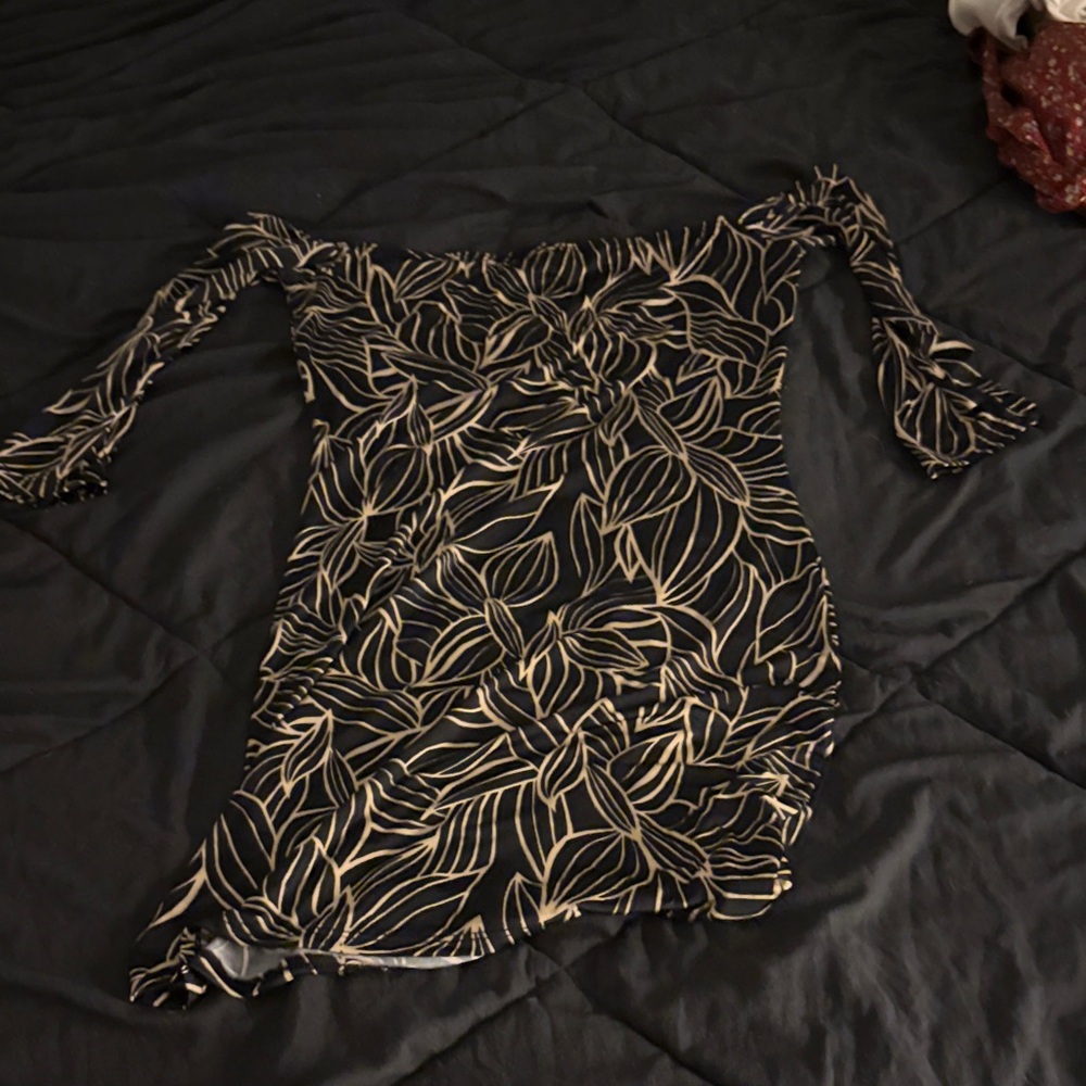 Elegant Black and Cream Leaf Print Dress